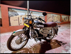 Rajdoot bike 175